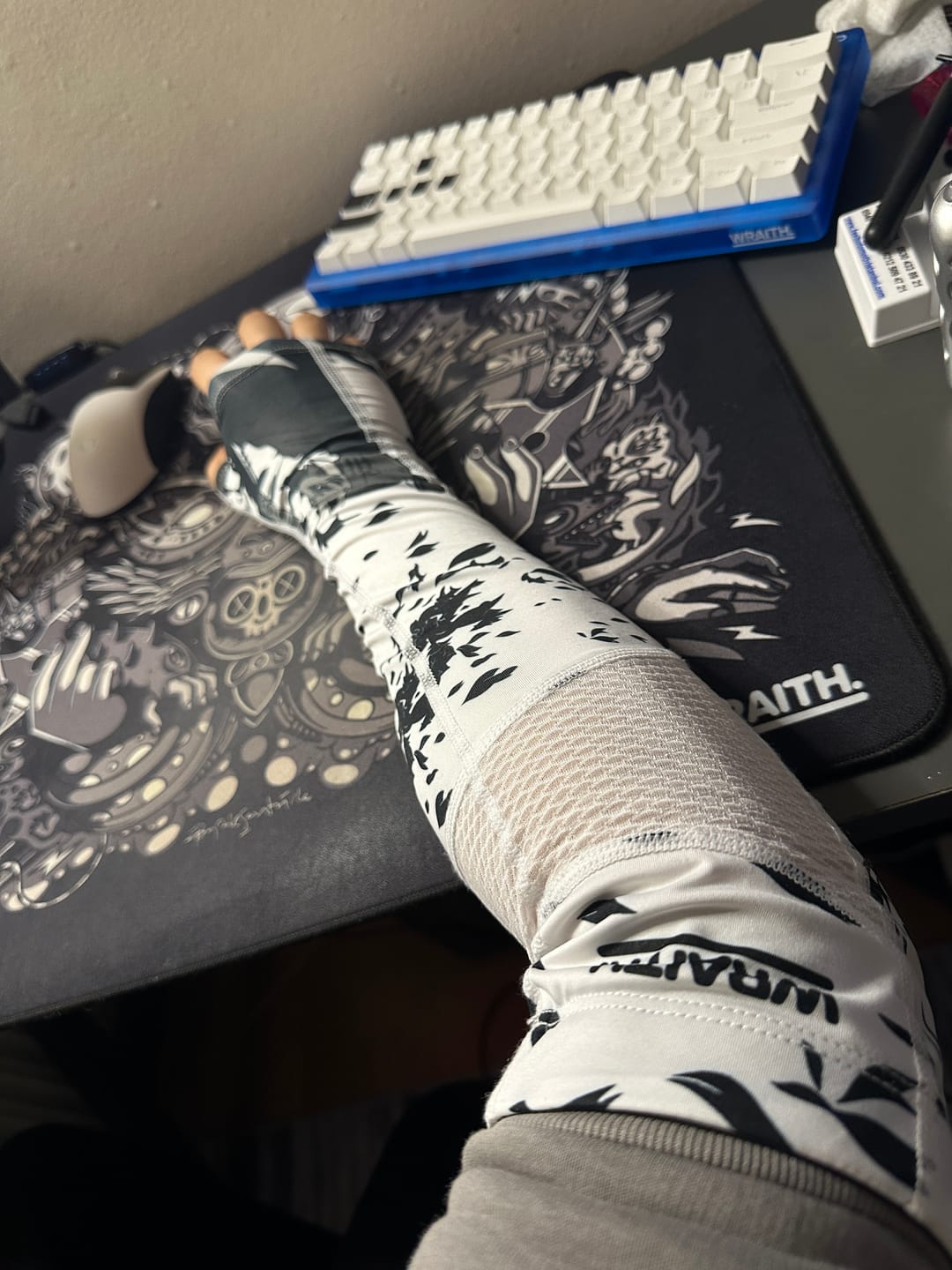 Customer photo review of Wraith Esports Arm Sleeve