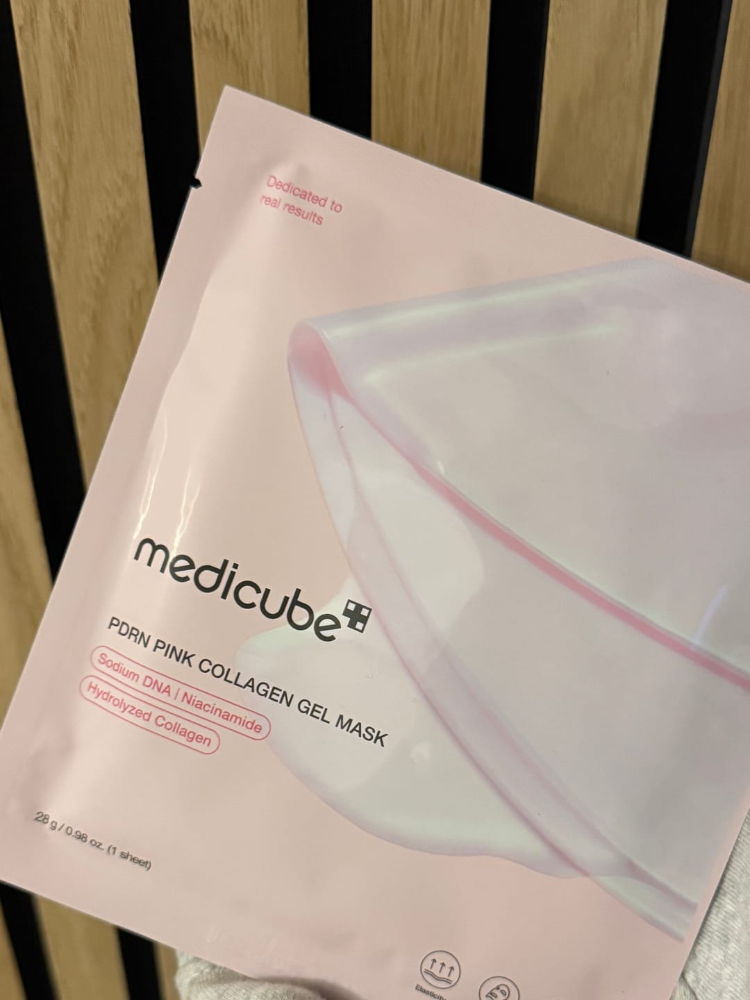 Customer photo review of Hidrogela maska ar kolagēnu Medicube PDRN Pink Collagen Gel Mask