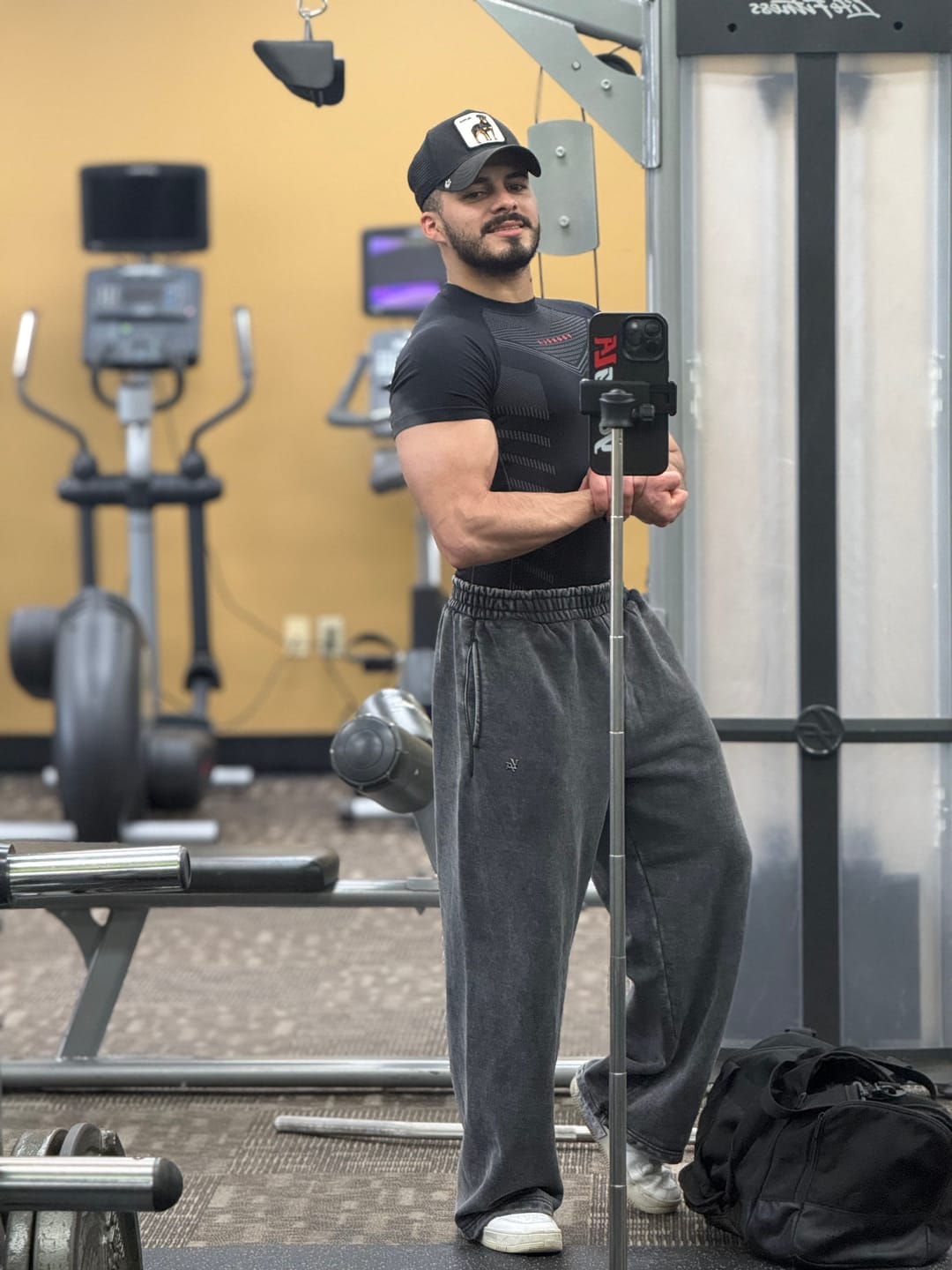 Customer photo review of 2087 - Stud Sweats