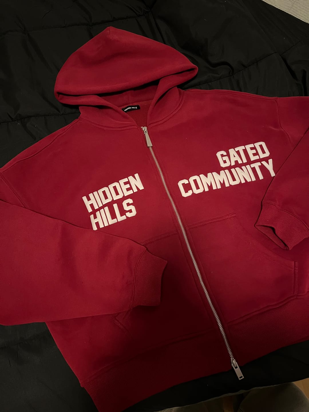 Customer photo review of GATED COMMUNITY ZIP HOODIE BURGUNDY