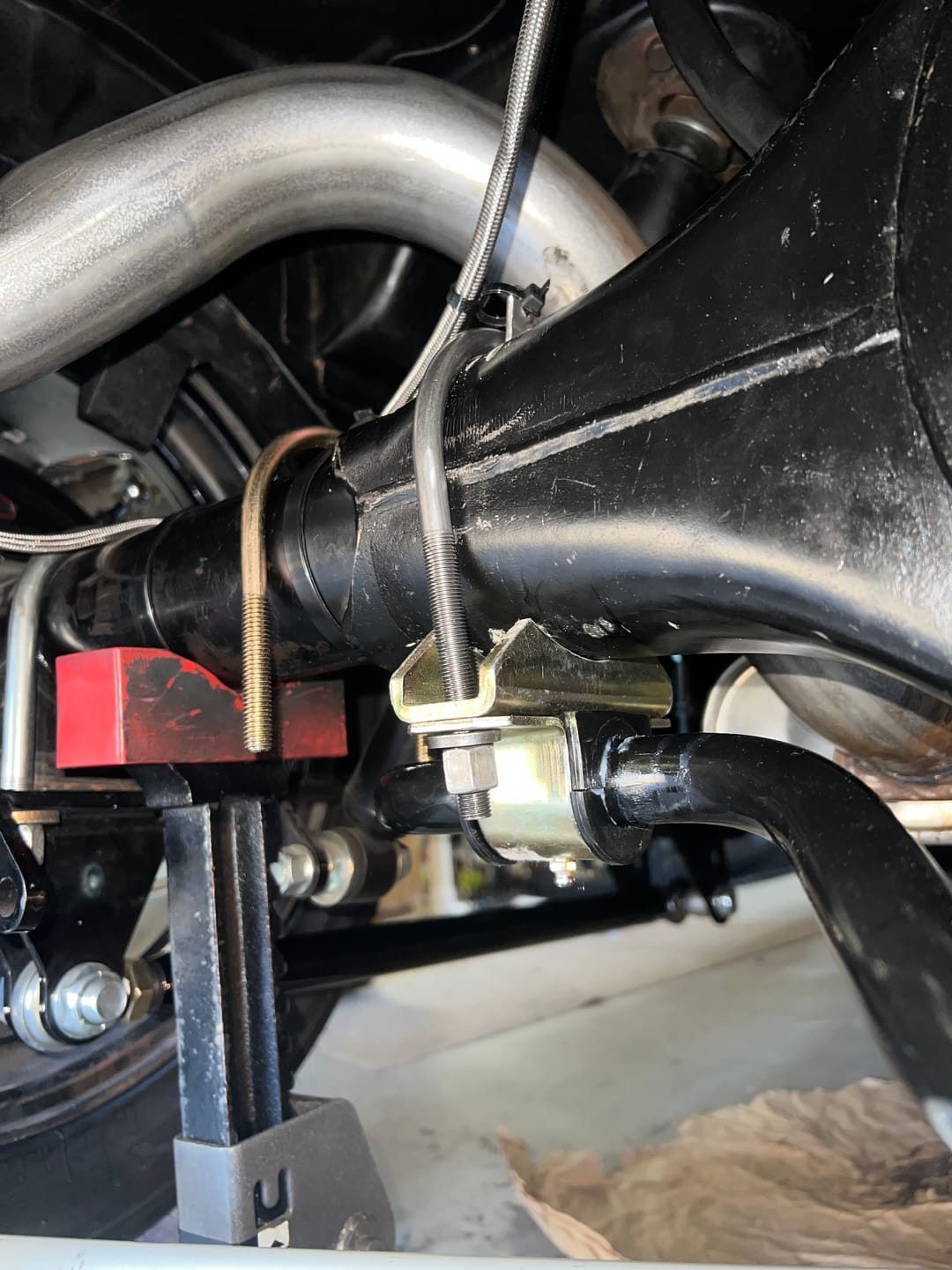Customer photo review of 3/8 Inch Diameter U-Bolts - Round