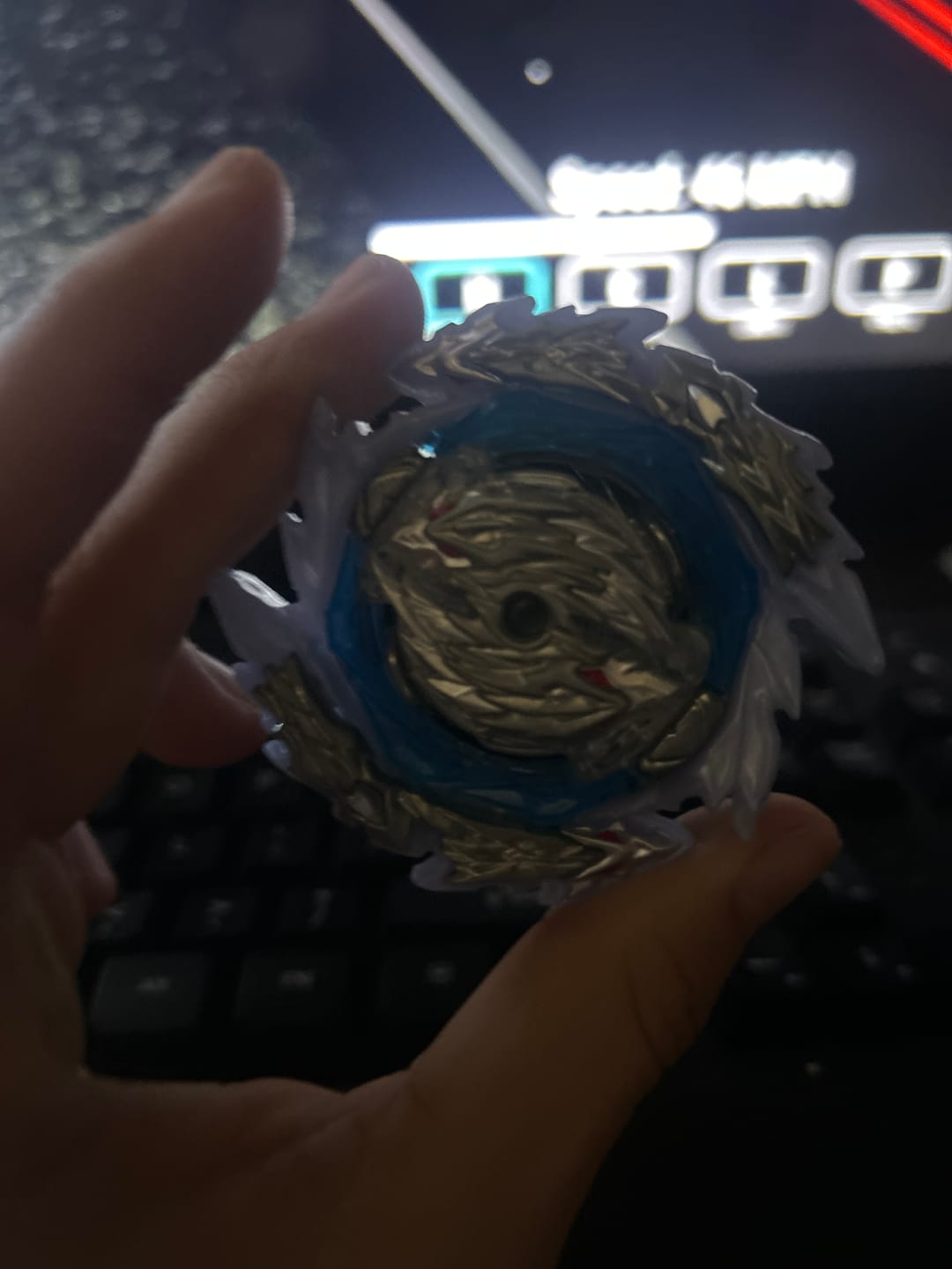 Customer photo review of TakaraTomy Guilty Longinus Kr.MDs-2 / Luinor Burst DB Beyblade B-189