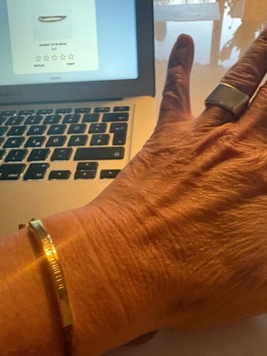 Customer photo review of Armband "Ich bin genug."