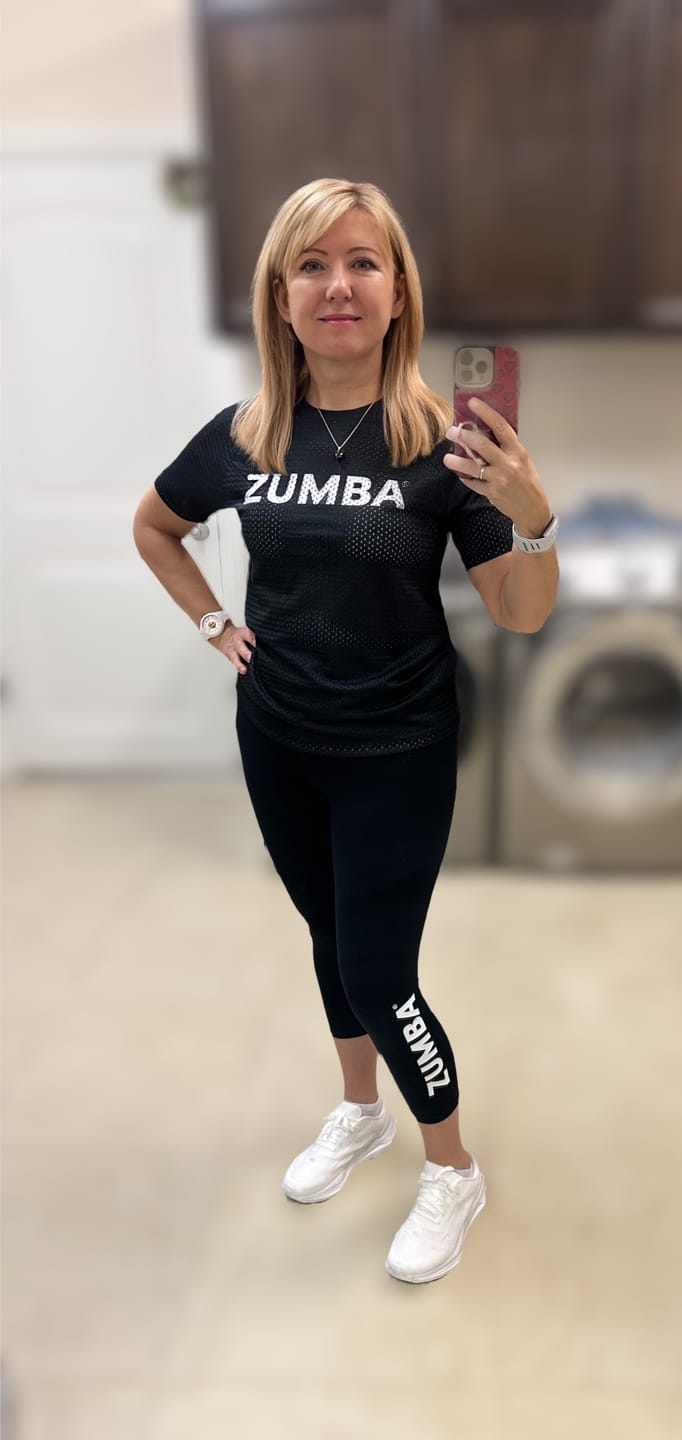 Customer photo review of Zumba Basic Mesh Crew Neck Top