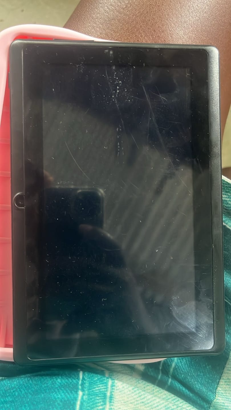 Customer photo review of Ludoti - La tablette éducative