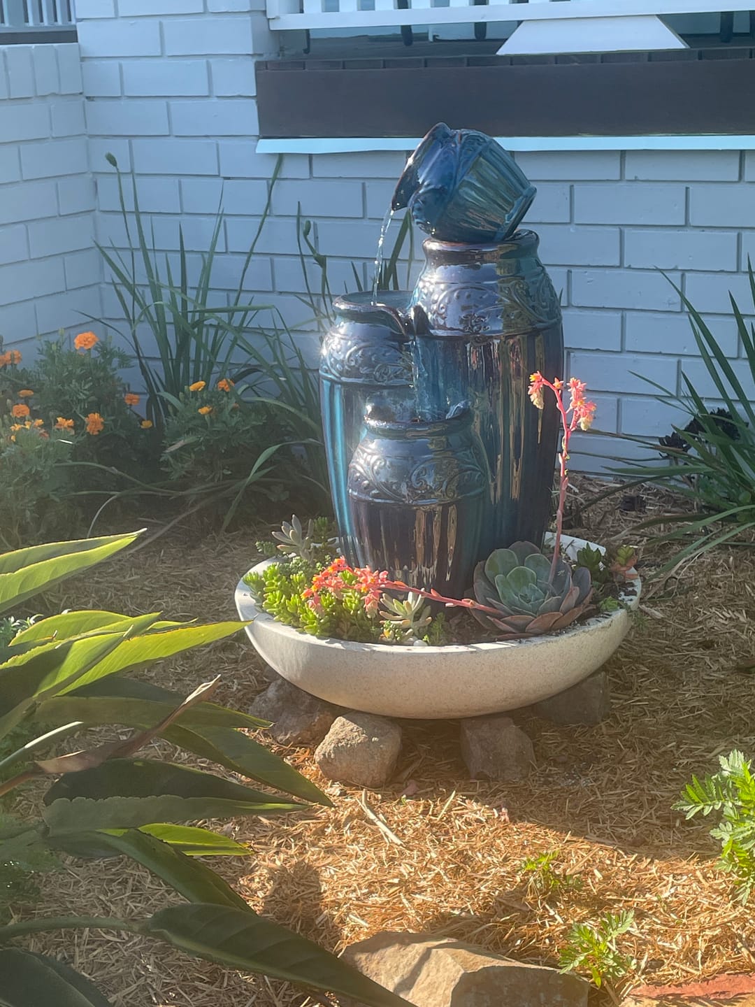 Customer photo review of Cora 3-Tier Ceramic Pots Water Feature - Perfect for Outdoors