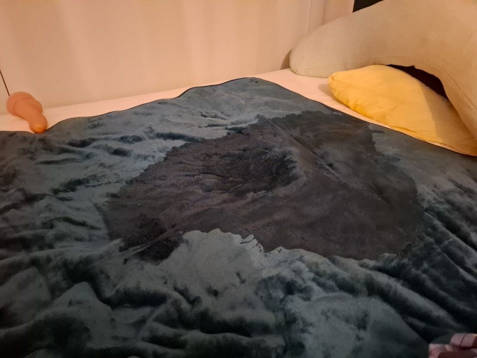 Customer photo review of Waterproof Splash blanket™ - Emerald Green The OG