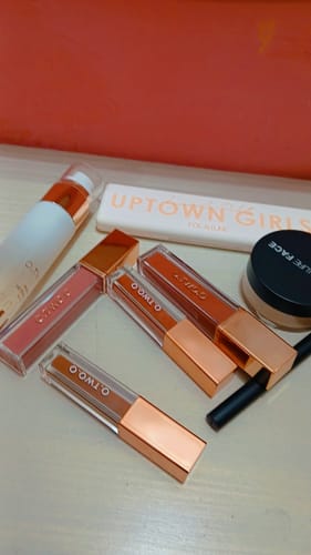 Customer photo review of O.TWO.O MATTE LOCK COLOR LIP GLAZE SET