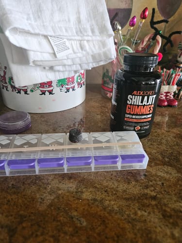 Customer photo review of Shilajit Gummies - Super-Infused Supplement