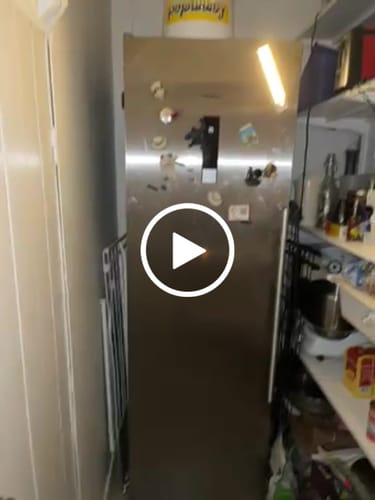 Customer video review of GlowLine - Energisnålt ljus som tänds bara när du behöver det