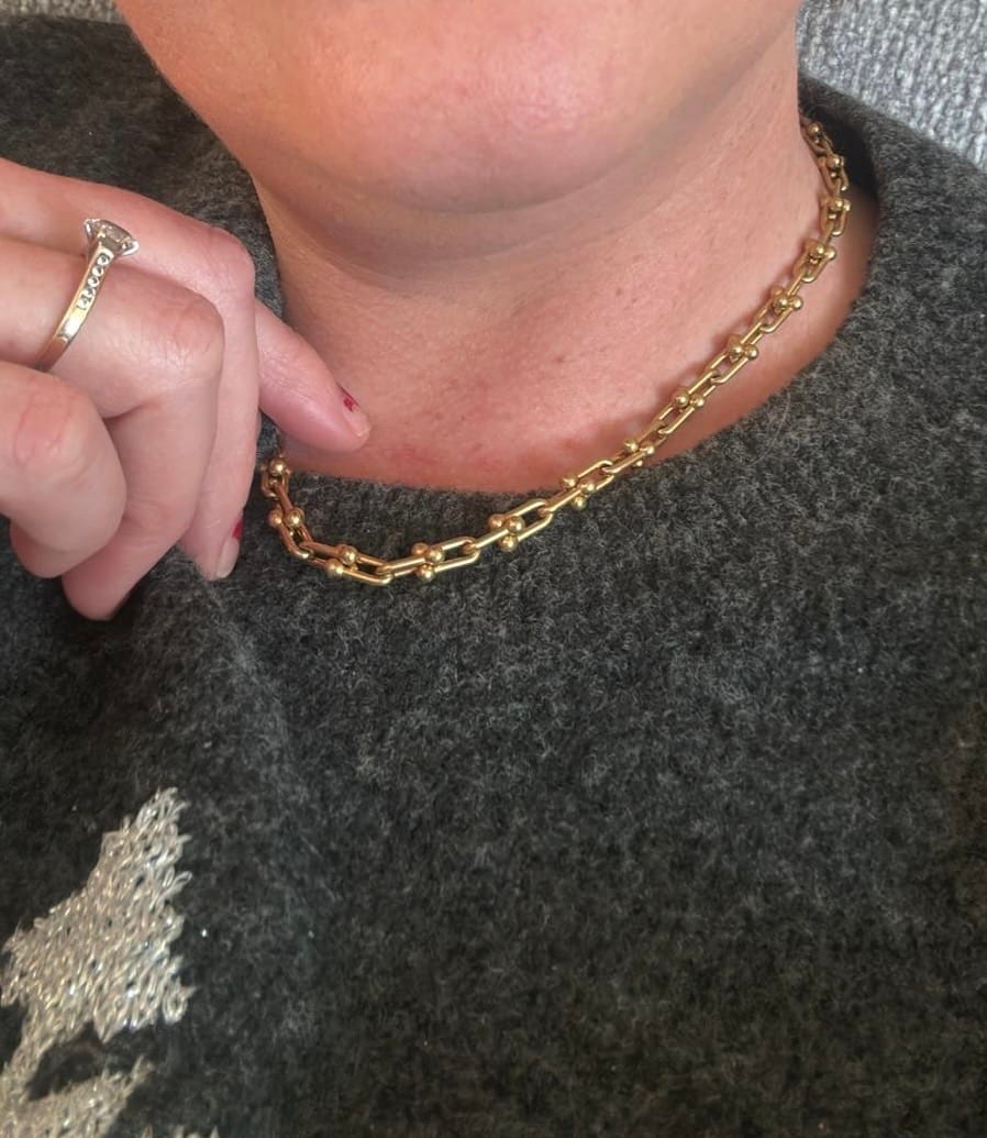Customer photo review of Allure Necklace Gold