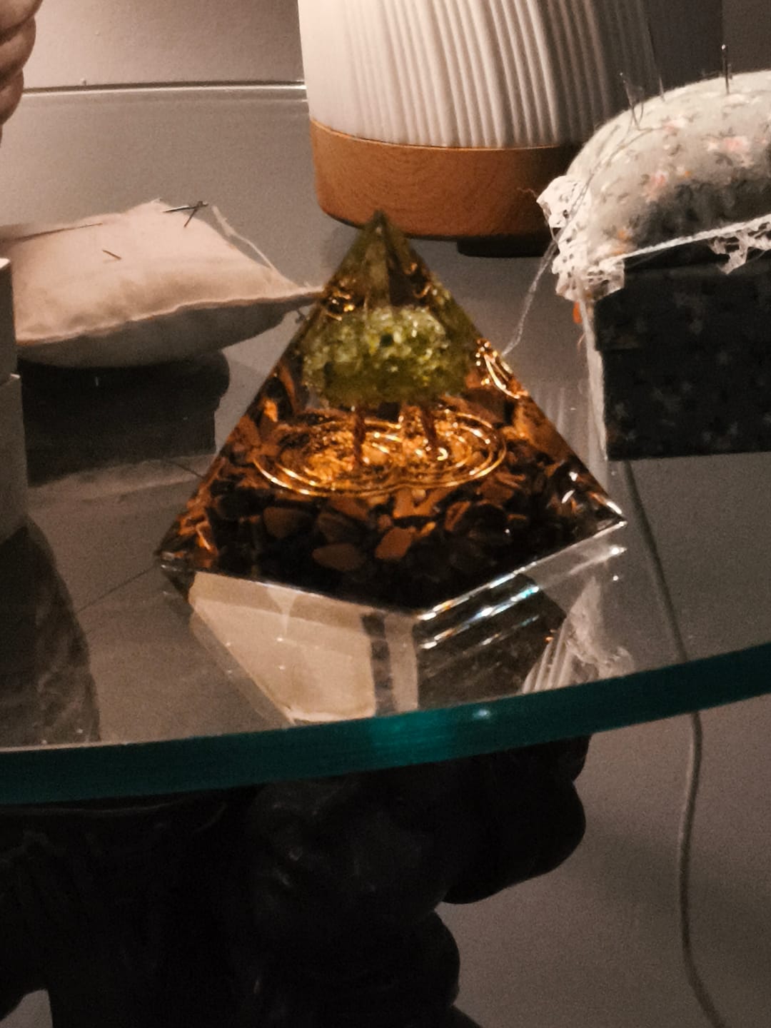 Customer photo review of Orgonite "Surya - Arbre du Bonheur" en Oeil de Tigre & Péridot