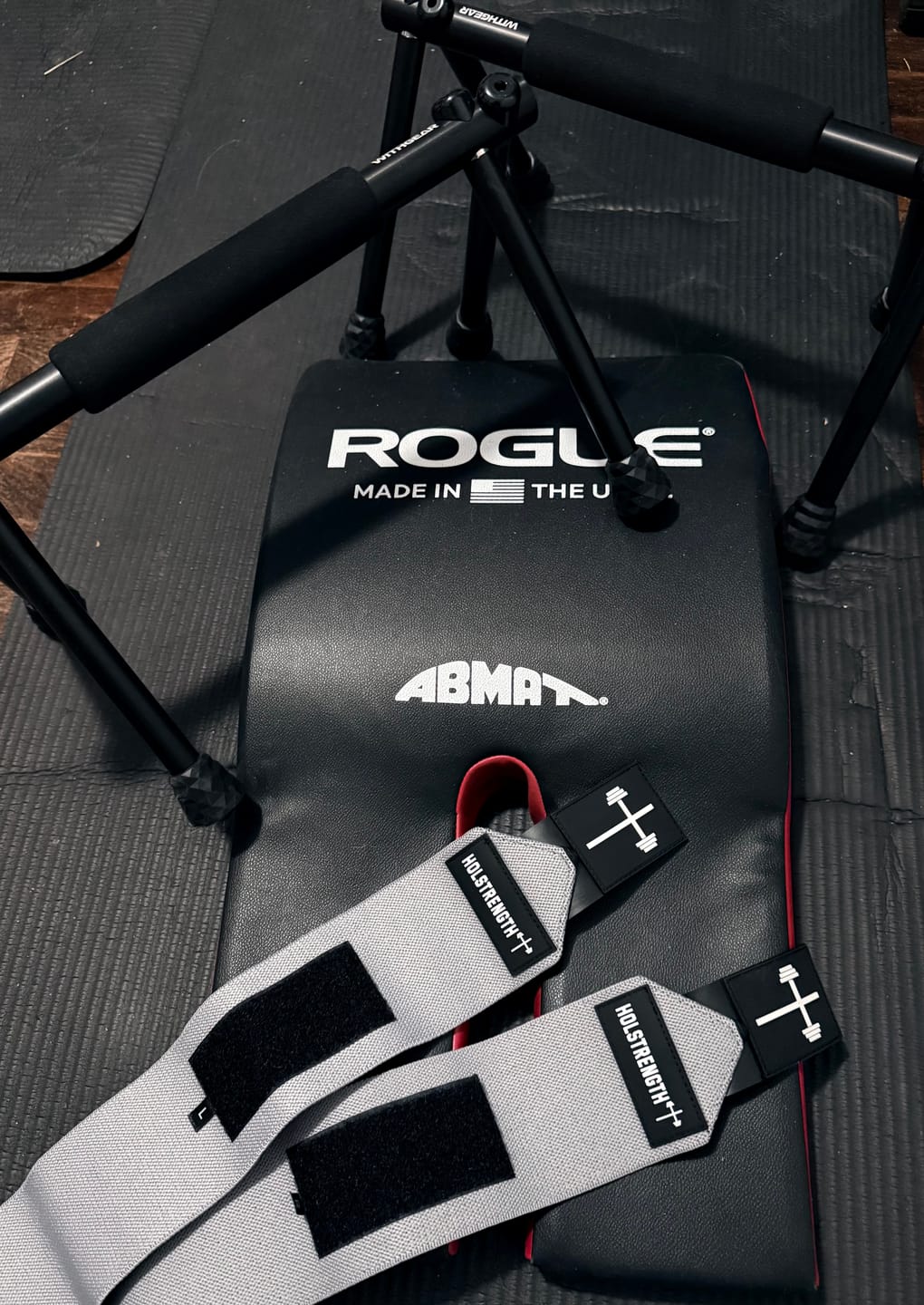 Customer photo review of HolStrength Wrist Wraps 18"