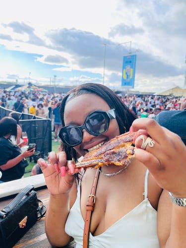 Customer photo review of Majestic Hold Ultimate Extra Hold Lace Glue Spray