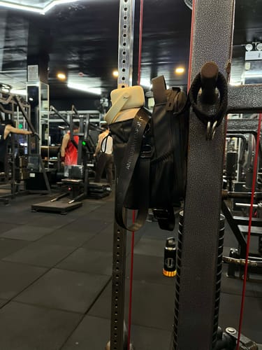 Customer photo review of ANTIGRAVITY Magnetic Gym Bag