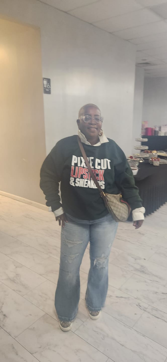 Customer photo review of Pixie Gang Sweatshirt (Green)
