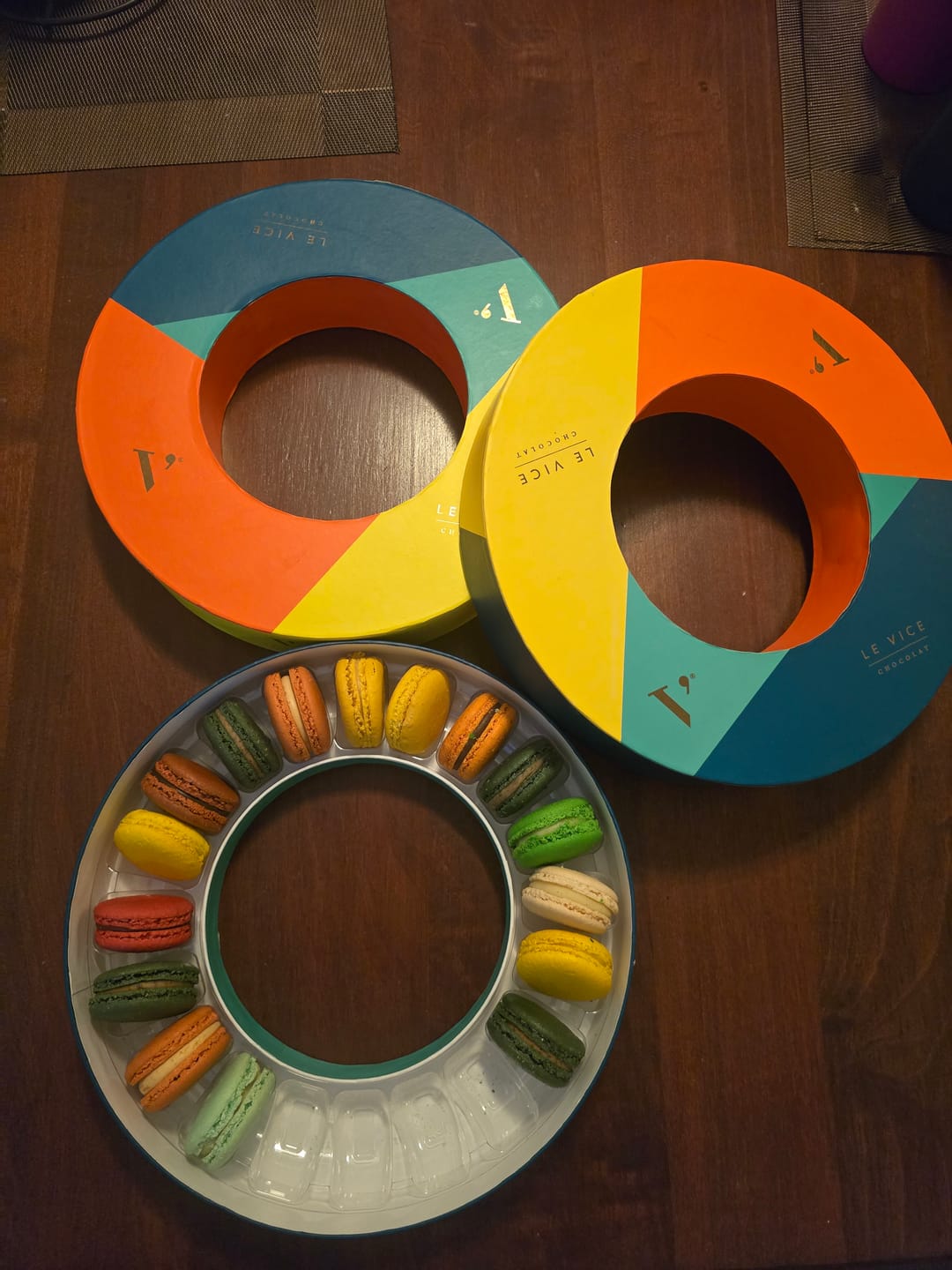 Customer photo review of Caja 20 Macarons
