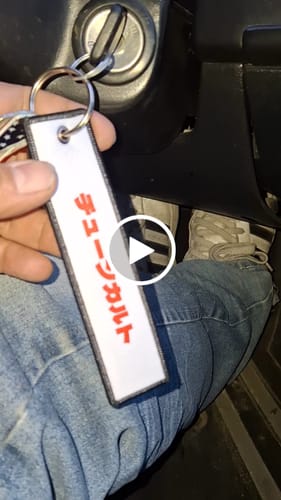 Customer video review of TOKYO WAVE JET TAG