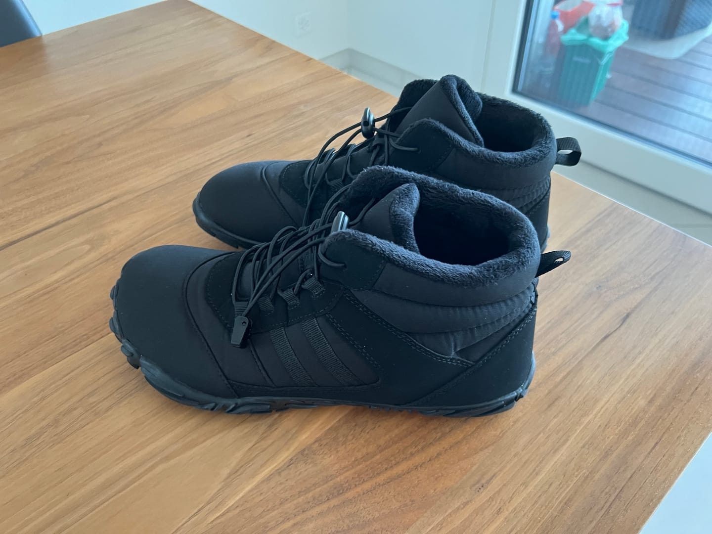 Customer photo review of Yeti-Barfussschuh