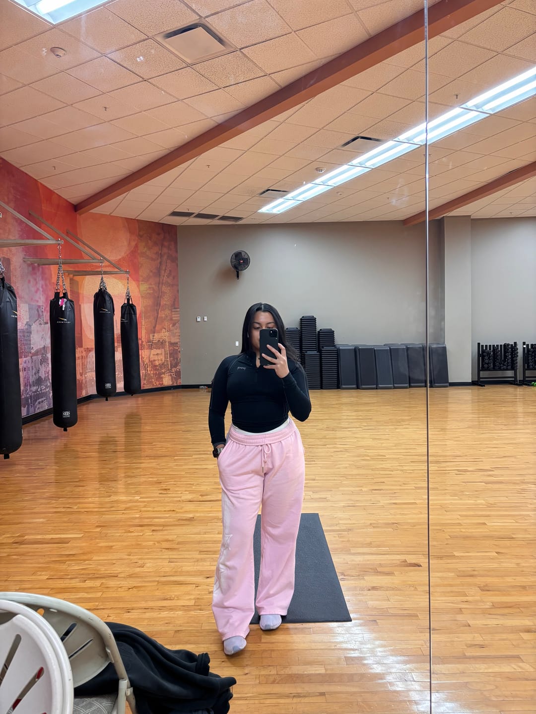 Customer photo review of W281 Flashback Joggers