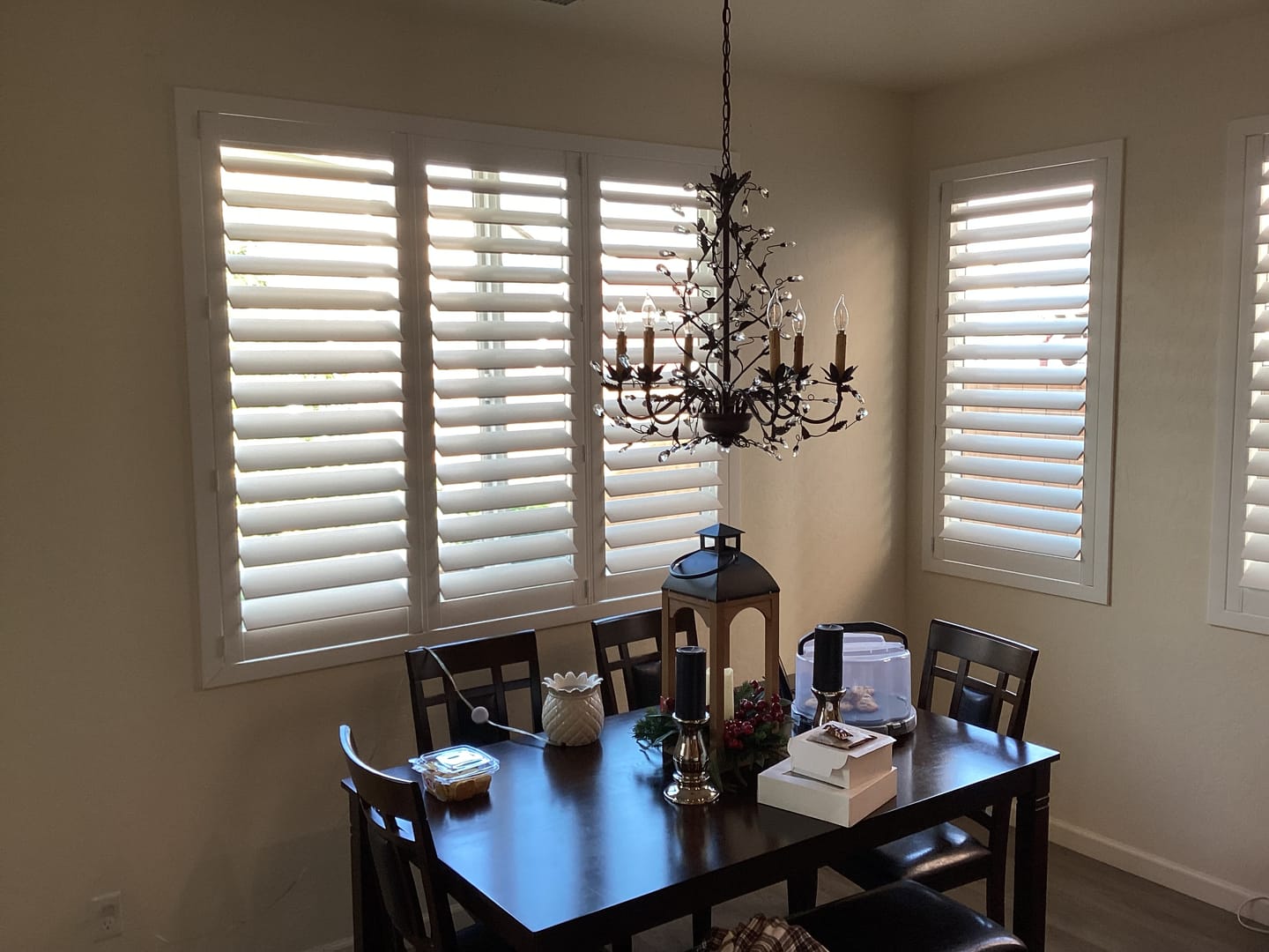 Customer photo review of Economy Polyresin Plantation Shutter