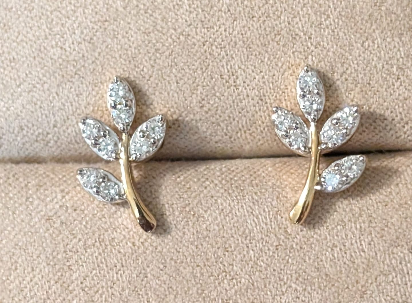 Customer photo review of Versa Lab Grown Diamond Leaf Sleep Stud Earrings