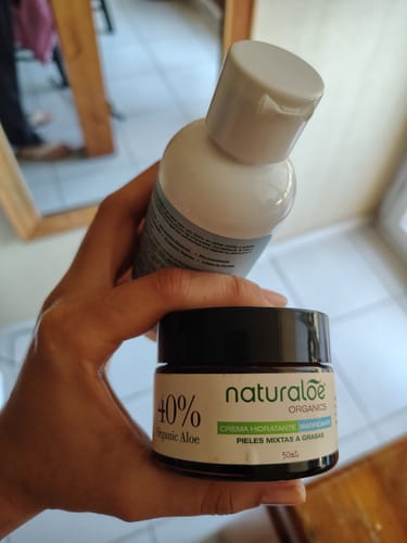 Customer photo review of Set Control Graso: Gel de Limpieza 140ml + Crema Matificante 50ml