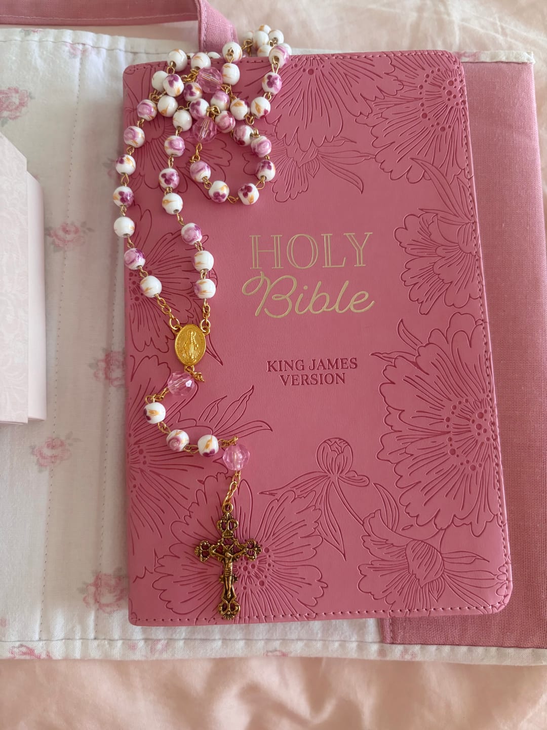 Customer photo review of FREE Today: Miraculous Medal & Crucifix of 8 mm Round Floral Pink Ceramic Alloy Chain Rosary