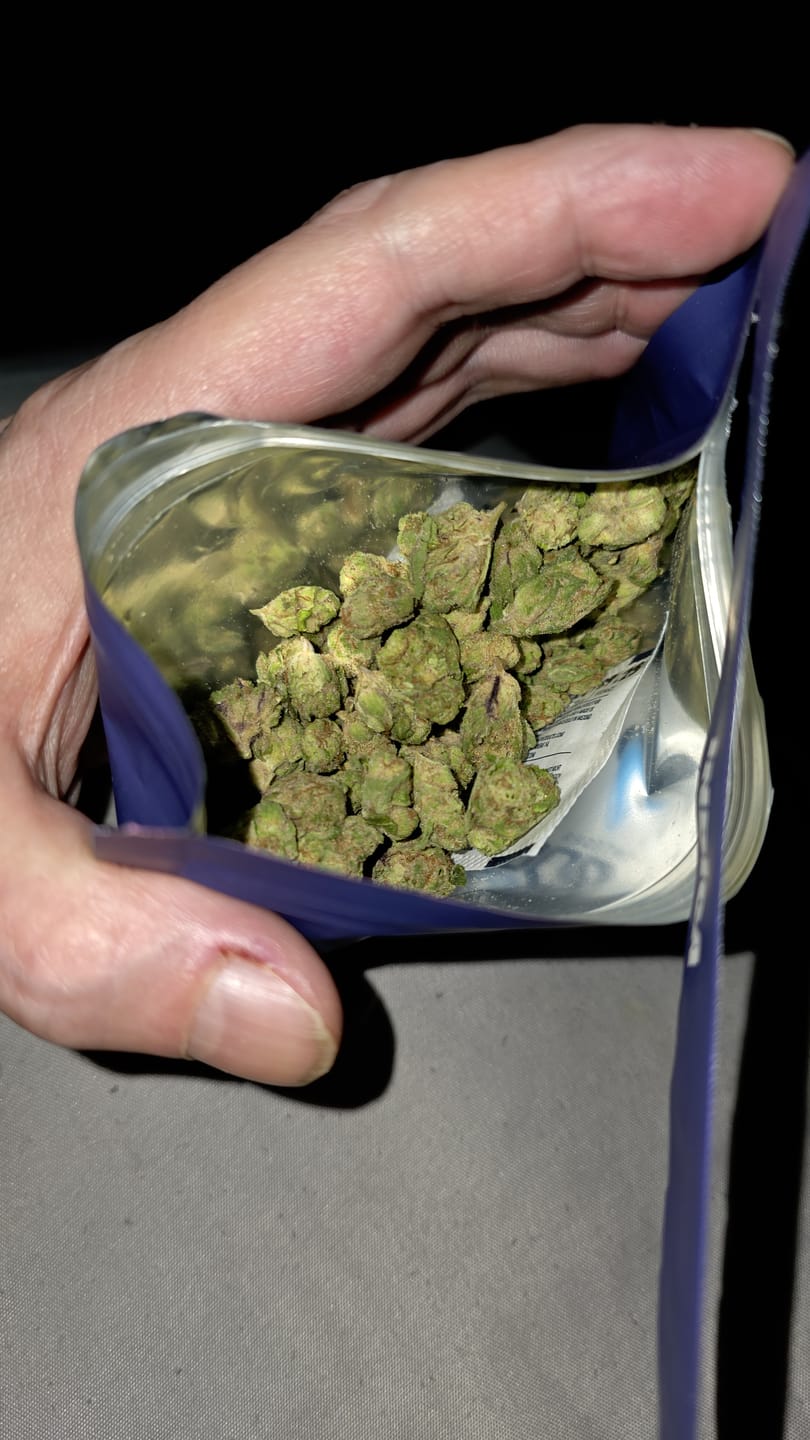 Customer photo review of Hindu Kush - Exotic Smalls