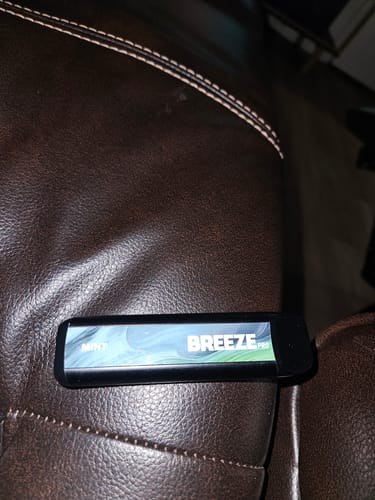 Customer photo review of Breeze Pro Disposable Vape