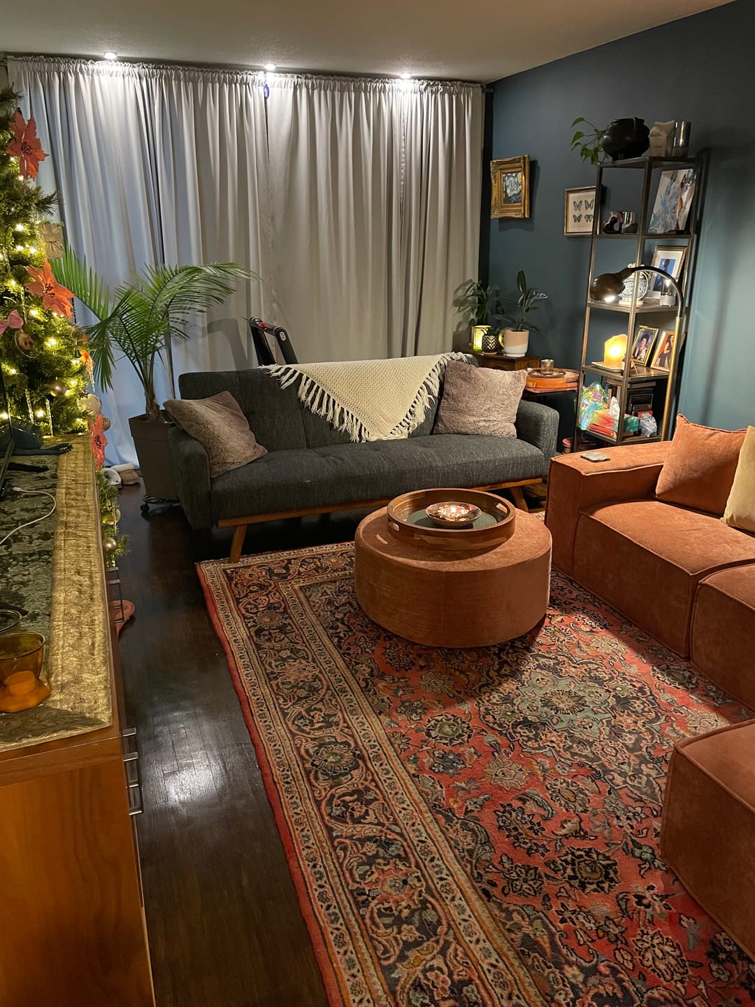 Customer photo review of C8 Round Pouf Ottoman
