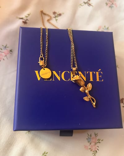 Customer photo review of Rose Pendant (Gold)