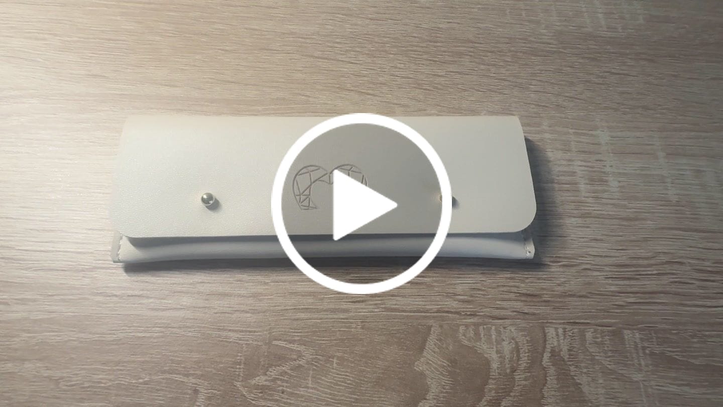 Customer video review of Reloj Digital Vintage ~ Oro