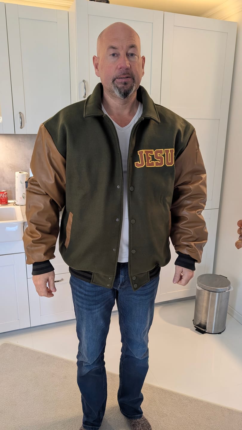 Customer photo review of Maßgeschneidertes Dunkles Oliv Khaki Jacke