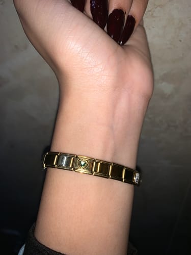 Customer photo review of Charm Corazon Con Piedra Zirconia