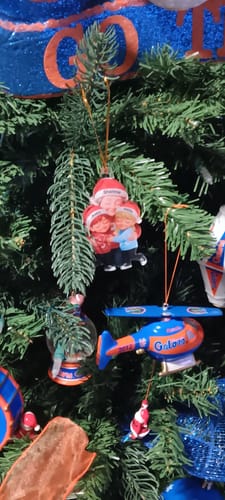 Customer photo review of Personalized Grandma Hugging Grandkids Ornament With 1-6 Names & Christmas Sweater Design | Heartfelt Gift For Grandparents Kids