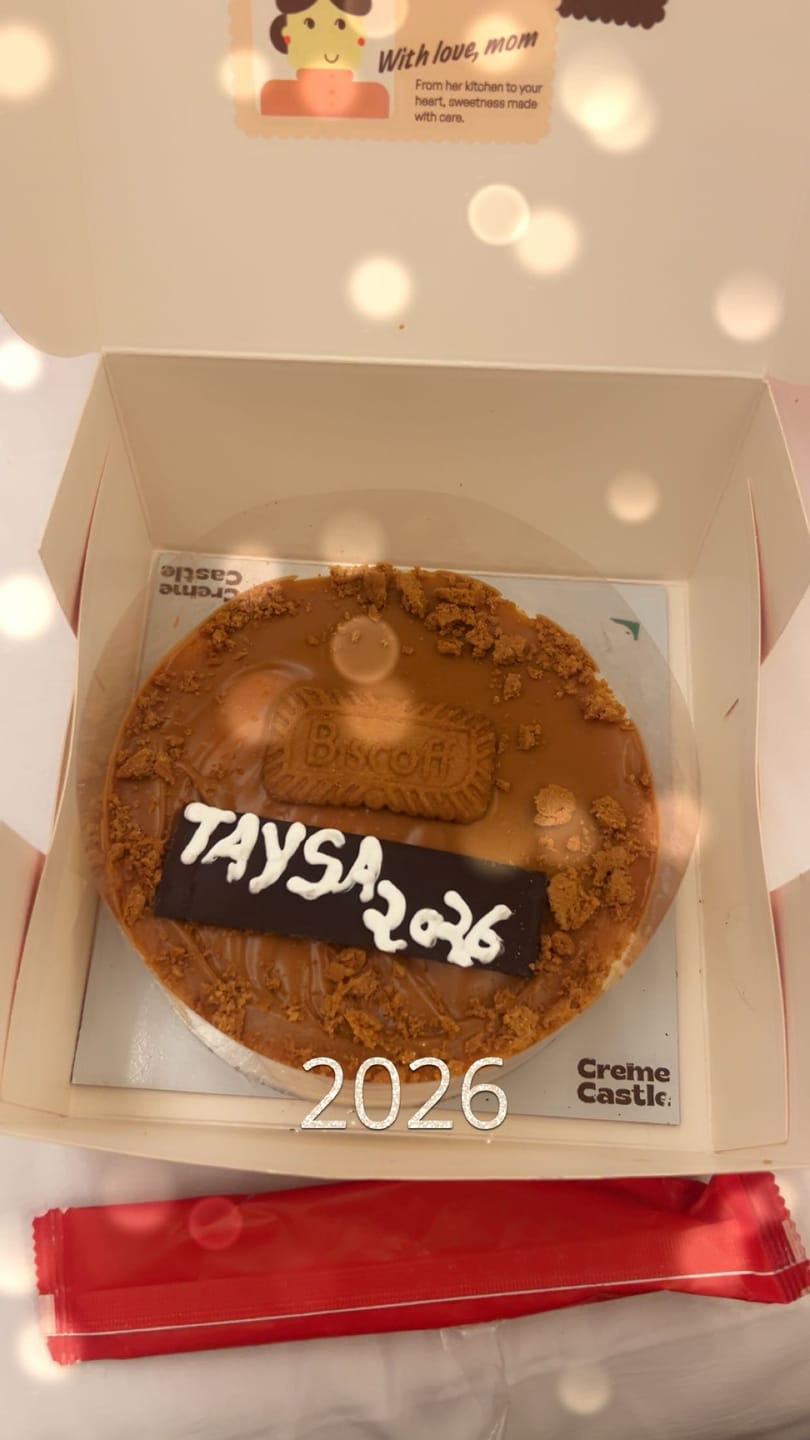Customer photo review of Lotus Biscoff Cheesecake
