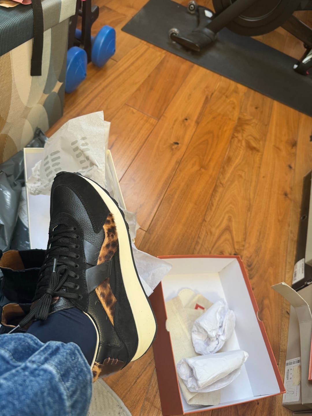 Customer photo review of Arbi Sleek Sneaker - Leopard