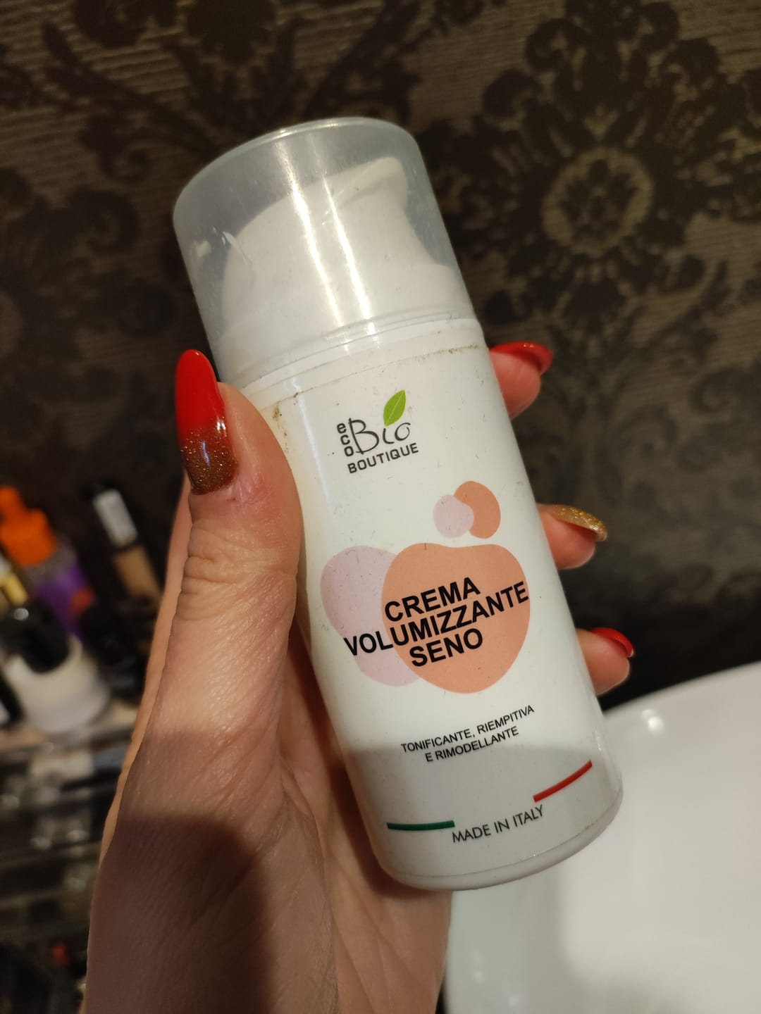 Customer photo review of Crema Volumizzante Seno