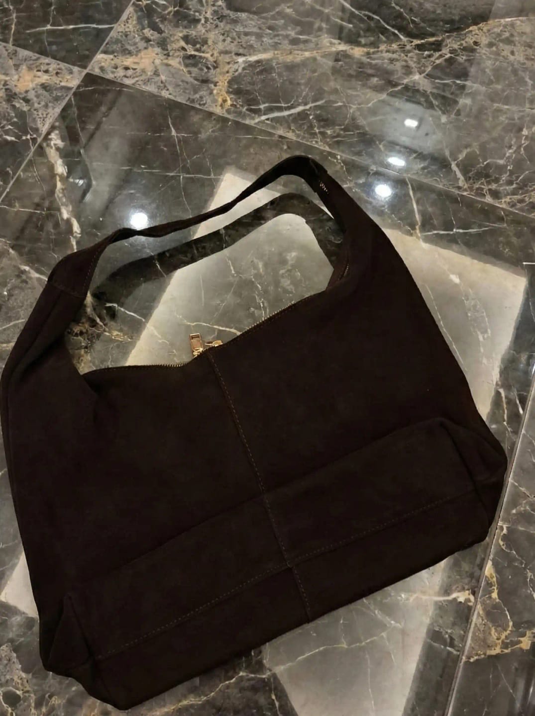 Customer photo review of Madlen Kahverengi Süet Çanta