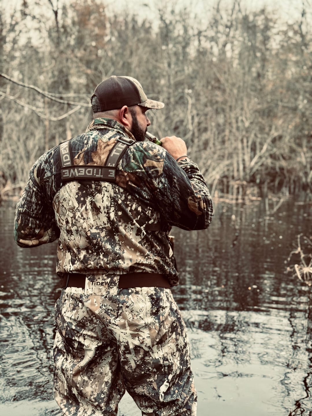 Customer photo review of QuestWade Elite Waterfowl Hunting Waders | Breathable Waterproof Zip Front Bootfoot Waders for Men | Durable Neoprene Camo Duck Hunting Bibs Chest Waders