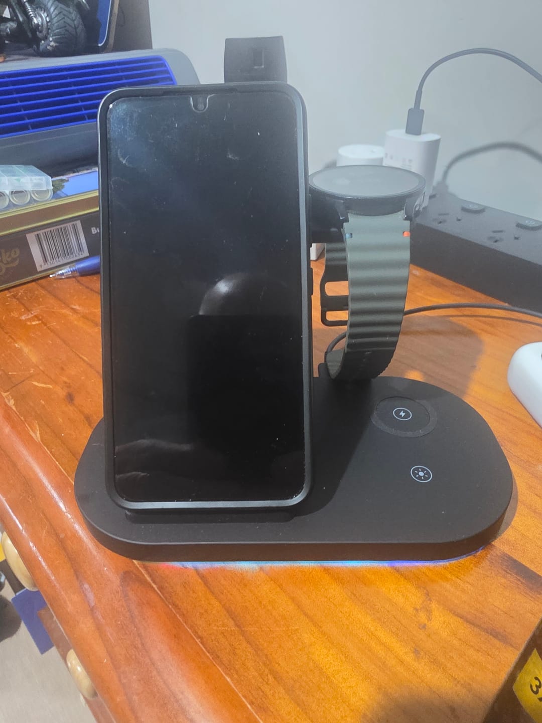 Customer photo review of 3 in 1 Wireless Charging Stand for Samsung Android Devices
