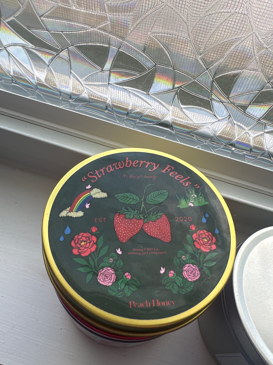 Customer photo review of "Strawberry Feels" CBD Gummies