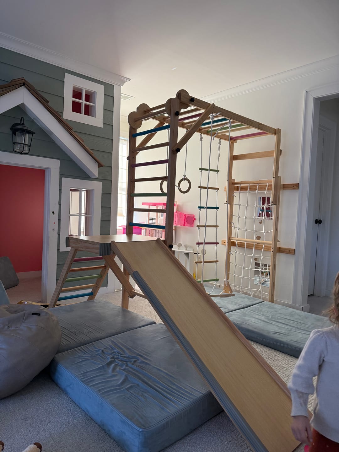 Customer photo review of Grove | Foldable Jungle Gym - Wall Mounted - Color Bars