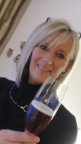 Customer photo review of Turmalin Naturstein Set - Halskette & Armband