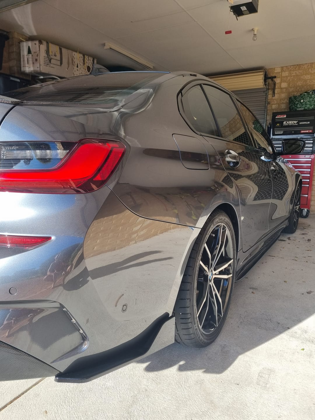 Customer photo review of ABS GLOSSY BLACK REAR BUMPER SPLITTER FLAPS REAR PODS fit for BMW【G20/G21 LCI M340i 330 320 M Sport】