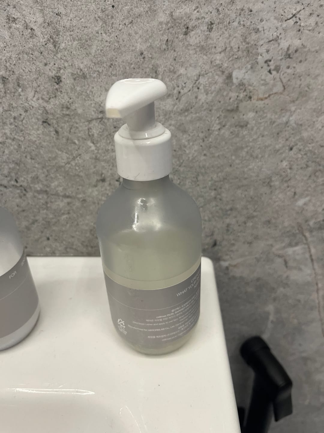 Customer photo review of Maigas gelveida putiņas sejas mazgāšanai ar keramīdu kompleksu Celimax Dual Barrier Mild Gel Cleanser