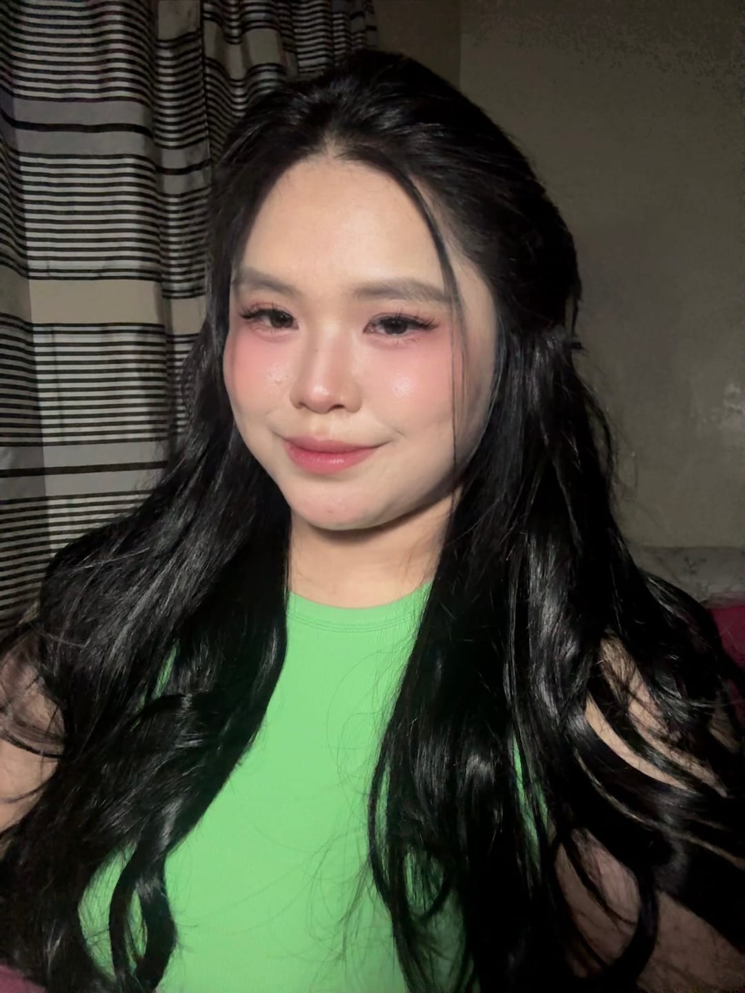 Customer photo review of 22" Hollywood Waves