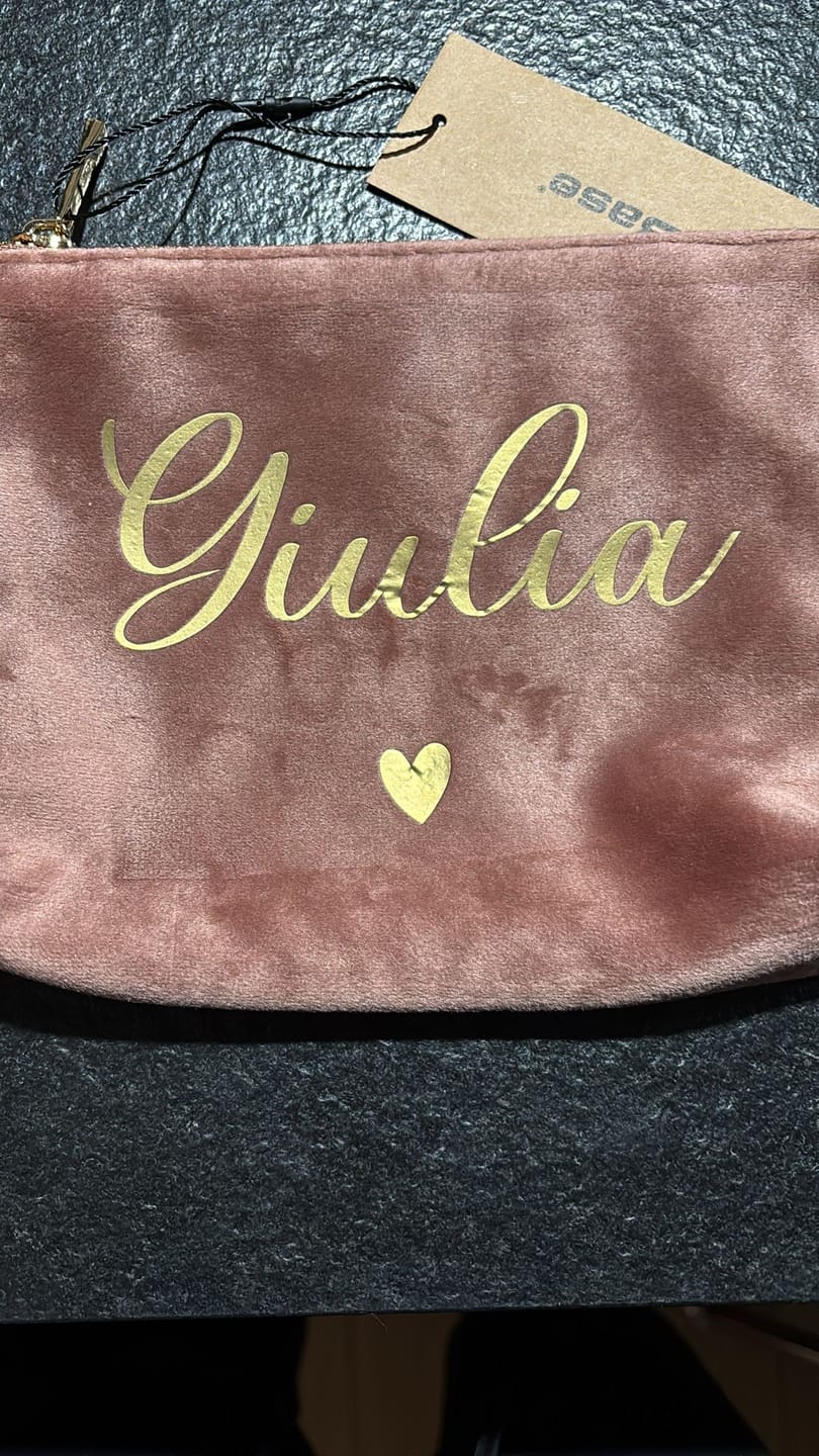 Customer photo review of La mia borsa per cosmetici - Borsa personalizzata per trucchi e cosmetici con nome
