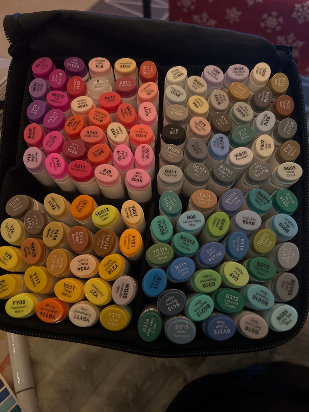 Customer photo review of Ohuhu Oahu 120 Colors Dual Tips Alcohol Art Markers, Fine & Chisel